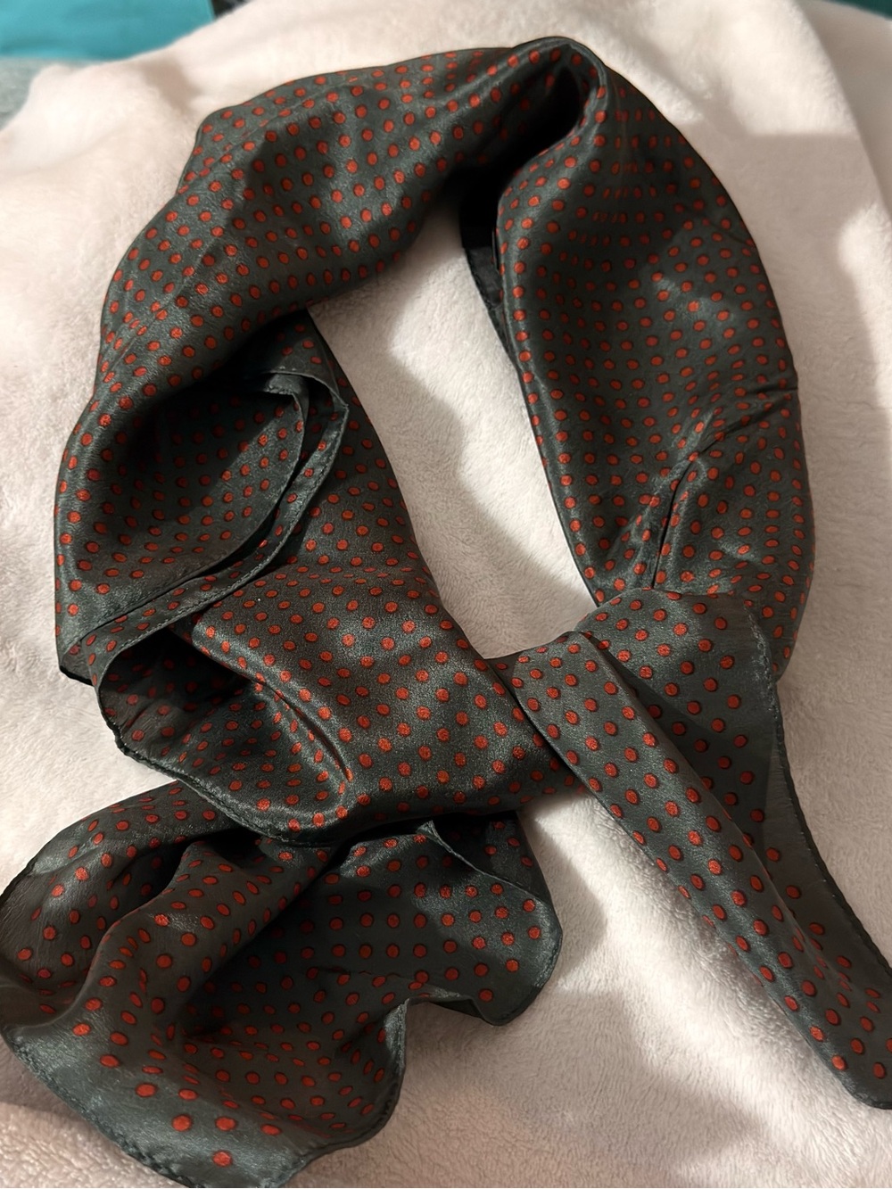 Silk 💯 lightweight scarf